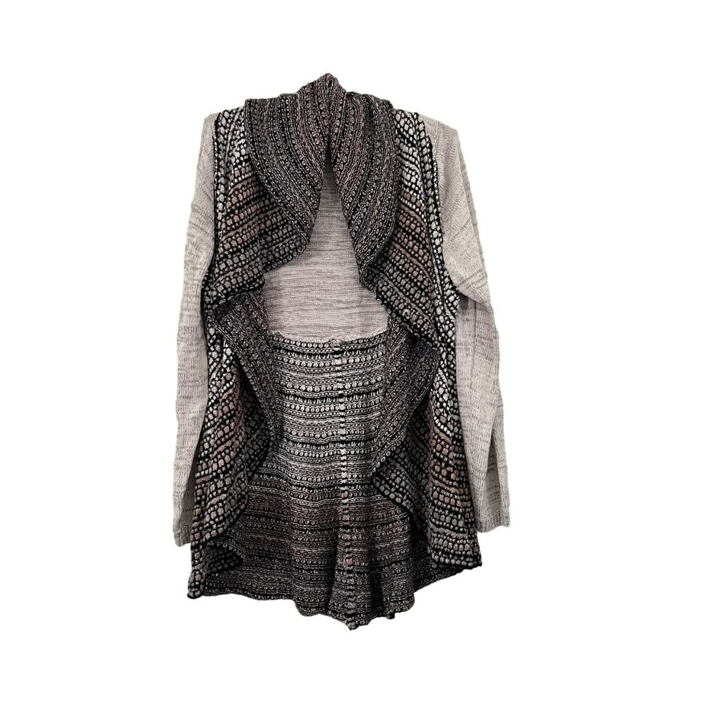 Elegant Black and Gray Women's Sweater